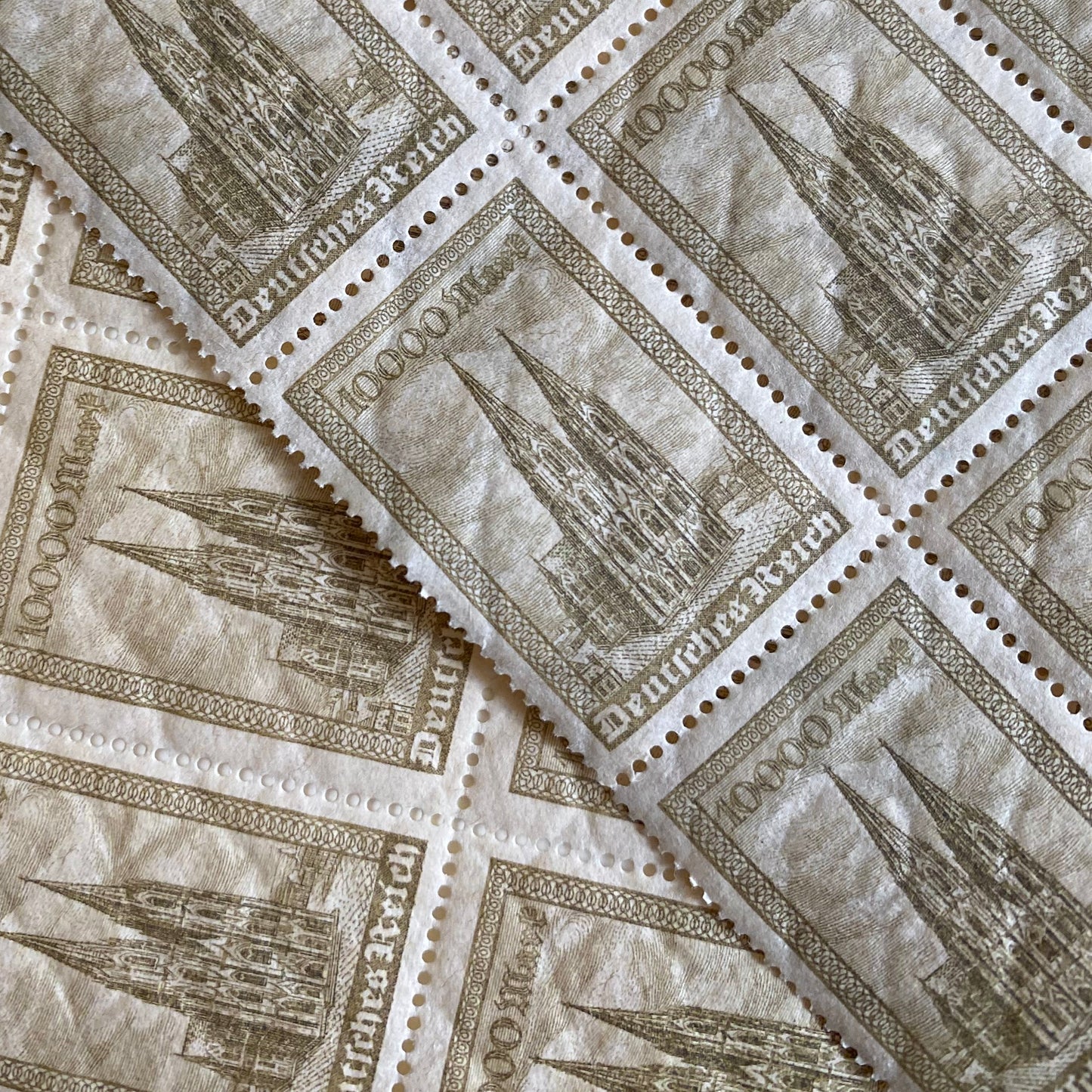Manschettenknöpfe mit Kölner Dom Briefmarken von 1923 im Typewriter Gold Design - Limitiert