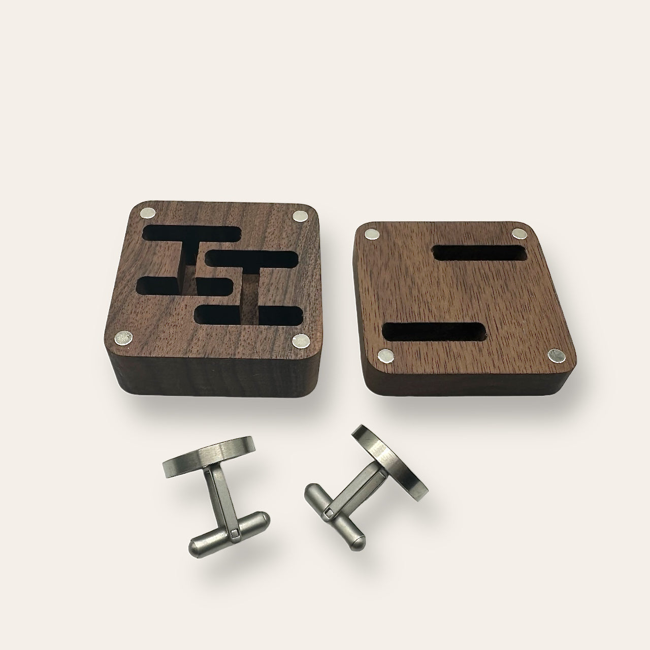 Holzbox für Manschettenknöpfe im Typewriter Design