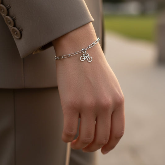 Kleiner Anhänger Fahrrad aus Edelstahl